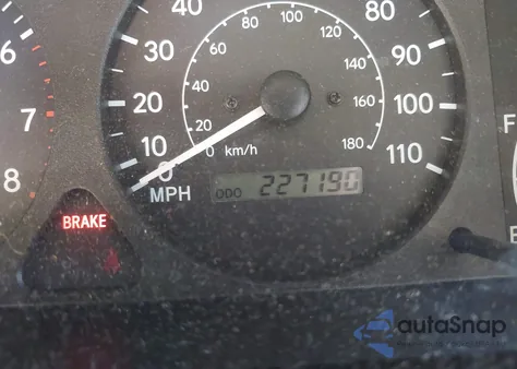 2002 Toyota Corolla Le z USA, uszkodzony, nr VIN 1NXBR12E12Z612437